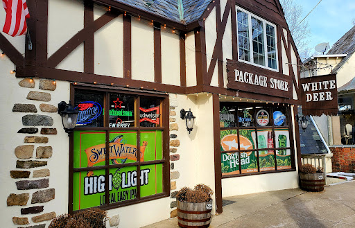 White Deer Liquor Store, 4 White Deer Plaza, Sparta Township, NJ 07871, USA, 