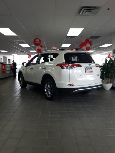 Toyota Dealer «New Rochelle Toyota», reviews and photos, 47 Cedar St, New Rochelle, NY 10801, USA