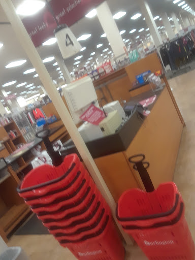 Clothing Store «Burlington Coat Factory», reviews and photos, 18000 Vernier Rd, Harper Woods, MI 48225, USA