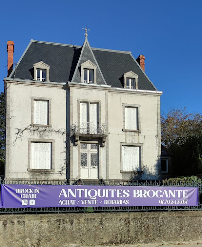 Magasin d'antiquités Brockin chair Les Herbiers