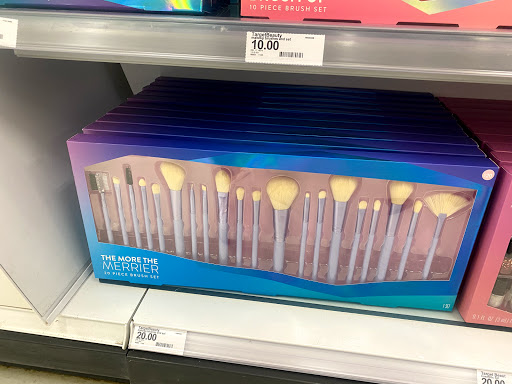 Department Store «Target», reviews and photos, 100 Grand Hill Pl, Holly Springs, NC 27540, USA