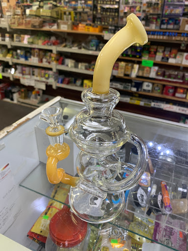 Tobacco Shop «Discount Tobacco Depot», reviews and photos, 350 Shallowford Rd # C, Gainesville, GA 30504, USA