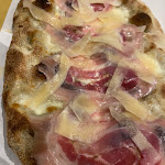 Photo n°3 de l'avis de Giulia. fait le 24/07/2022 à 07:27 sur le  Pinseria Gabarda à Sarzana