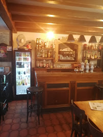Atmosphère du Restaurant les Glycines à Saint-Étienne-de-Chomeil - n°6