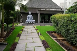 Swami Vivekanand meditation Pyramid image