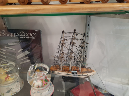 Thrift Store «Goodwill - Blaine: Ulysses Lane NE», reviews and photos, 11701 Ulysses Ln NE, Blaine, MN 55434, USA