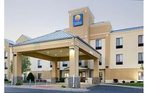 Comfort Inn & Suites image