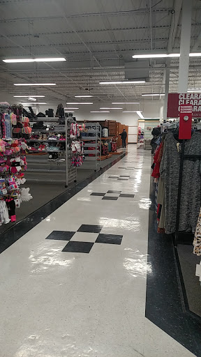 Clothing Store «Burlington Coat Factory», reviews and photos, 370 US-130, Hightstown, NJ 08520, USA