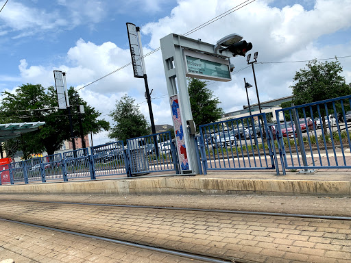 Cadillac Dealer «Central Houston Cadillac», reviews and photos, 2520 Main St, Houston, TX 77002, USA