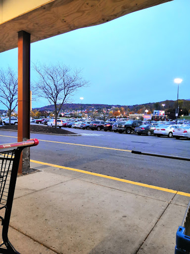 Shopping Mall «Town Square Mall», reviews and photos, 2405 Vestal Pkwy E, Vestal, NY 13850, USA