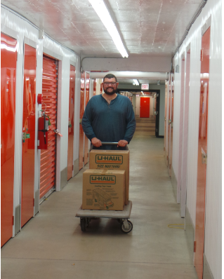 Truck Rental Agency «U-Haul Moving & Storage of Bronzeville», reviews and photos, 2601 S La Salle St, Chicago, IL 60616, USA