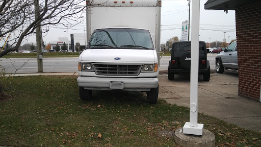 Used Car Dealer «Lakeside Auto Sales Inc», reviews and photos, 44903 N Gratiot Ave, Charter Twp of Clinton, MI 48036, USA