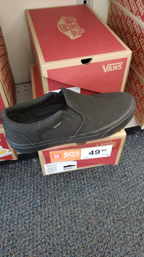 Shoe Store «Rack Room Shoes», reviews and photos, 4677 W Irlo Bronson Memorial Hwy, Kissimmee, FL 34746, USA