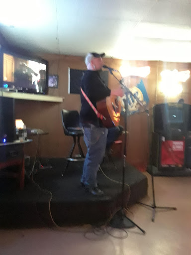 Liquor Store «Two-Lane Package Liquor & Bar», reviews and photos, 9702 Old Bardstown Rd, Louisville, KY 40291, USA