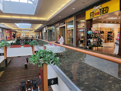 Shopping Mall «Valley West Mall», reviews and photos, 1551 Valley W Dr, West Des Moines, IA 50266, USA