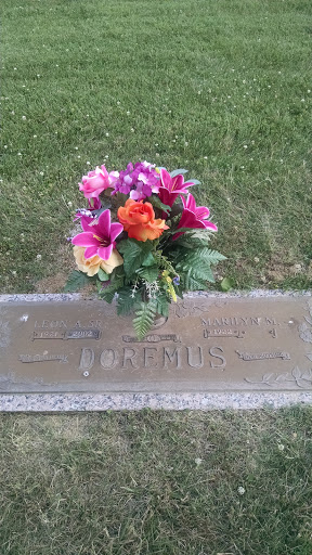 Funeral Home «Hendersonville Memory Gardens & Funeral Home», reviews and photos, 353 E Main St, Hendersonville, TN 37075, USA