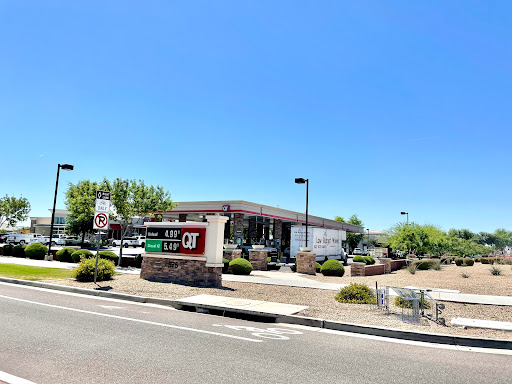 Gas Station «QuikTrip», reviews and photos, 575 N Estrella Pkwy, Goodyear, AZ 85338, USA