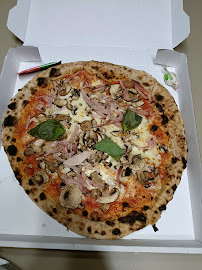 Plats et boissons du Pizzeria Presto Pizza Napolitaine à Rennes - n°12