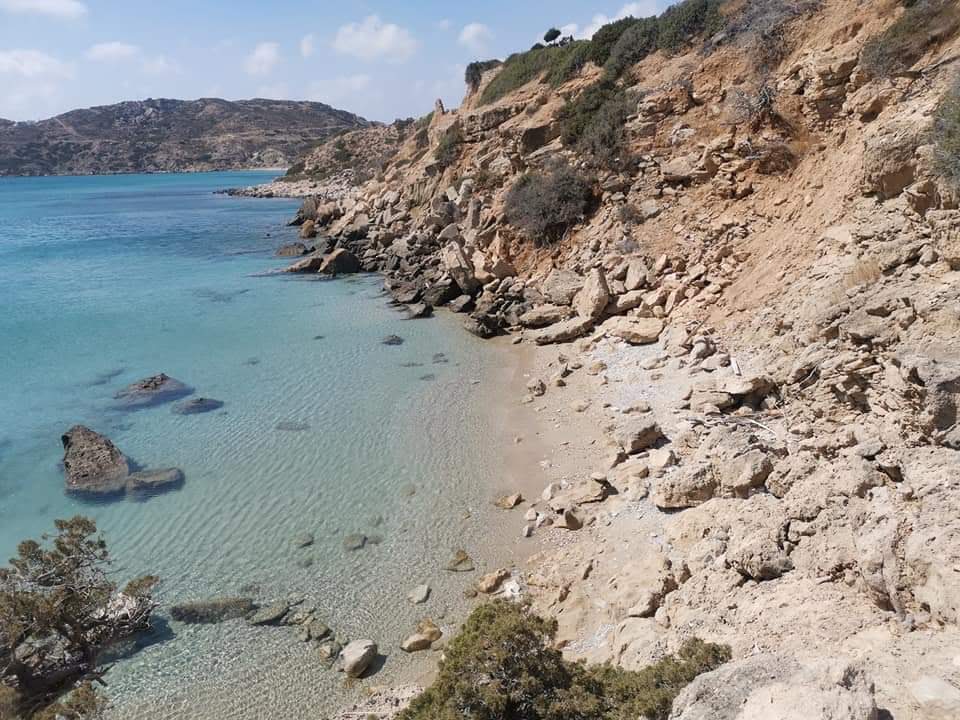 Photo de Lafrans beach avec l'eau cristalline de surface