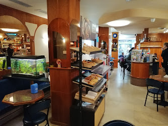 Arcades Café Restaurant