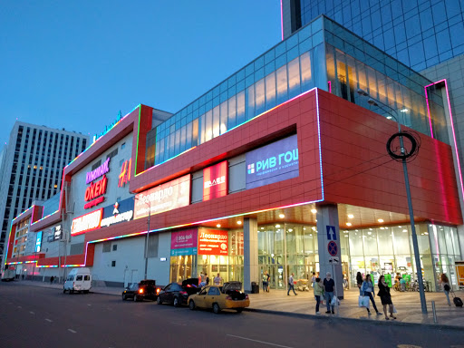 Cap shops in Moscow