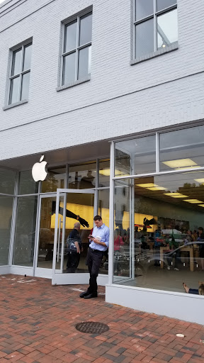 Computer Store «Apple Georgetown», reviews and photos, 1229 Wisconsin Ave NW, Washington, DC 20007, USA