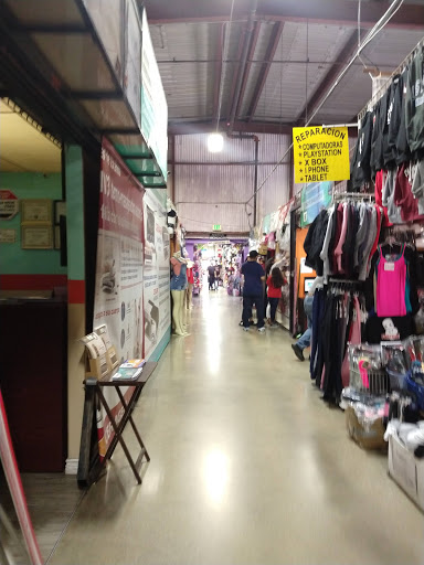 Shopping Mall «Los Amigos Mall», reviews and photos, 307 E Jefferson Blvd, Los Angeles, CA 90011, USA