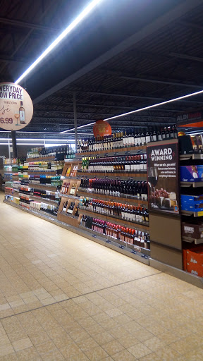 Supermarket «ALDI», reviews and photos, 1806 N Wayne St, Angola, IN 46703, USA