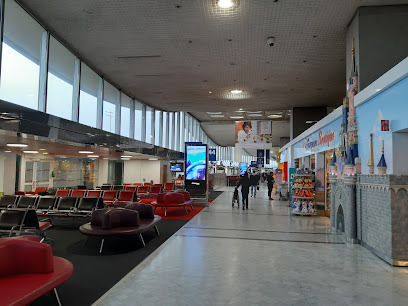 Charles de Gaulle Airport 2 TGV