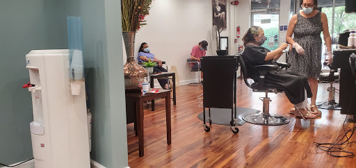Hair Salon «Universal Hair Salon», reviews and photos, 1648 Columbia Rd NW, Washington, DC 20009, USA