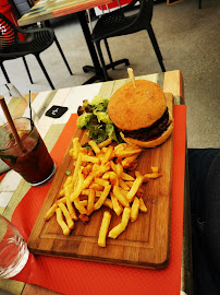 Hamburger du Restaurant Brasserie Carpé Diem à Chemillé-sur-Indrois - n°10