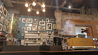 Atmosphère du Restaurant Books & Coffee à Bordeaux - n°1