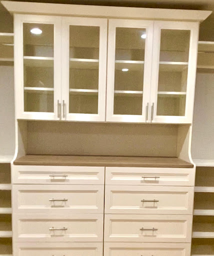 Closet Gallery image
