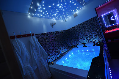 Glam'appart Spa: Appartement privatif avec jacuzzi séjour romantique (Dijon, Bourgogne) à Dijon