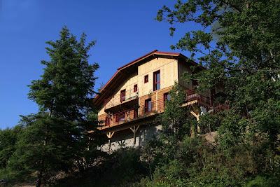 Chalet-Chambres Hôtes SPA-Sauna-Piscine de saison VOSGES-GERARDMER à Le Tholy
