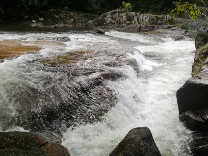 น้ำตกไพรสวรรค์ Phrai Sawan Waterfall