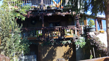 Penya Barça de la Cerdanya - Carrer de l,Església, 5, 25720 Bellver de Cerdanya, Lleida, Spain