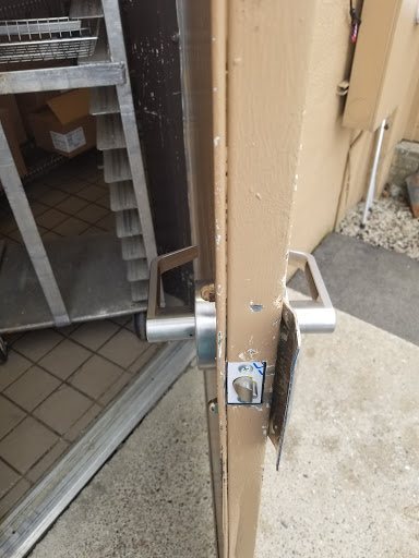 Locksmith «H & H Locksmith», reviews and photos, 3 Simons Ln, Durham, NH 03824, USA