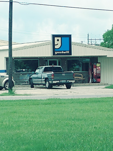 Goodwill Retail Store & Donation Center, 901 Palestine Rd, Picayune, MS 39466, Thrift Store