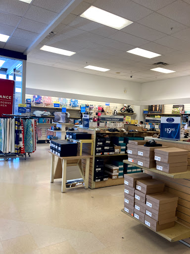 Department Store «Marshalls», reviews and photos, 6042 Azle Ave, Lake Worth, TX 76135, USA