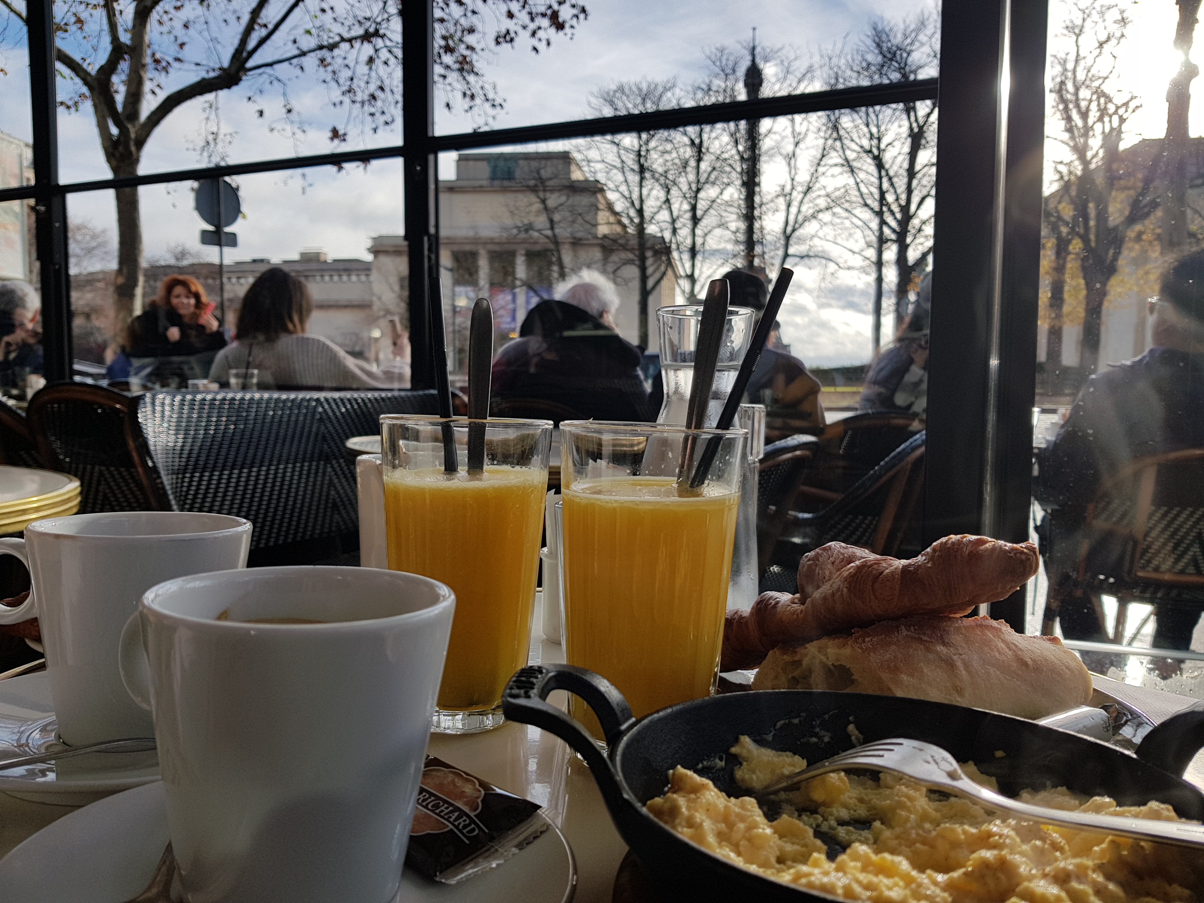 Photo n° 2 de l'avis de ******. fait le 09/12/2018 à 12:40