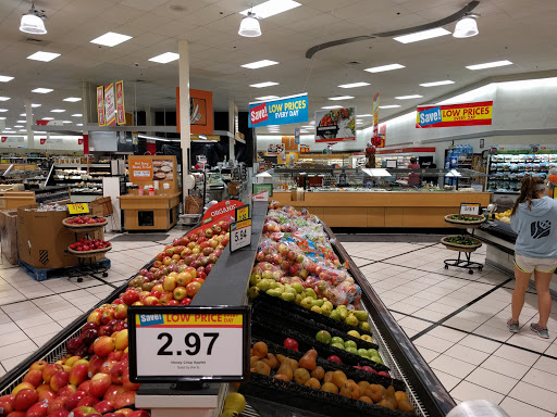 Grocery Store «Schnucks», reviews and photos, 200 N Vine St, Urbana, IL 61802, USA