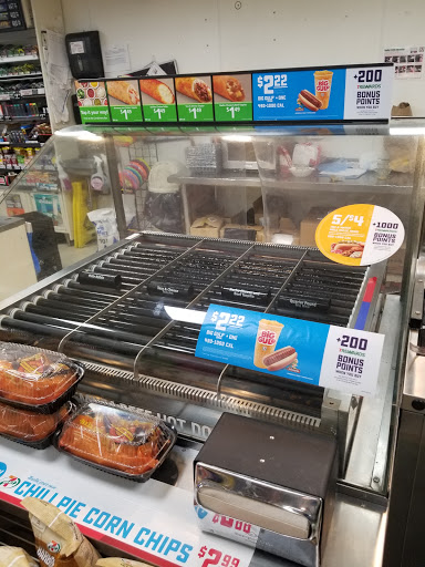 Convenience Store «7-Eleven», reviews and photos, 594 S Main St, Lombard, IL 60148, USA