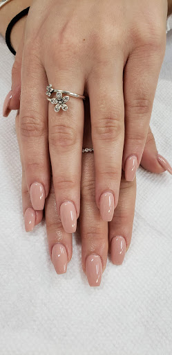 Beauty Salon «Cabellos Salon», reviews and photos, 125 SE 1st Ave, Miami, FL 33131, USA