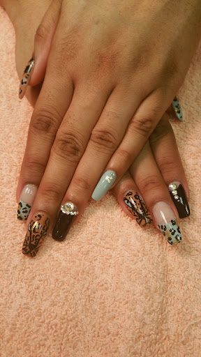 Barber Shop «California Hair Salon», reviews and photos, 712 W St Georges Ave, Linden, NJ 07036, USA