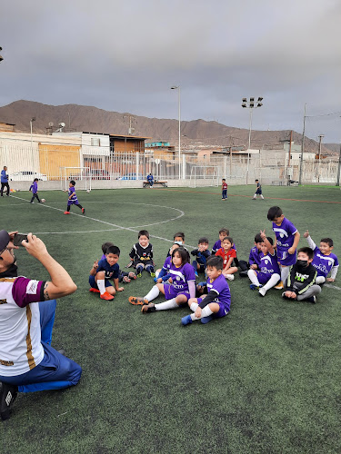 Opiniones de Cancha Villa México en Antofagasta - Campo de fútbol