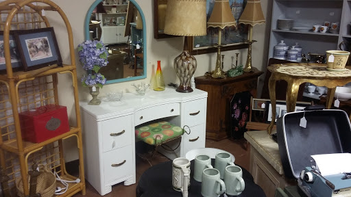 Consignment Shop «Gallery 265 Inc Resale Estate Furniture and Consignment», reviews and photos, 265 N US Hwy 17 92, Longwood, FL 32750, USA