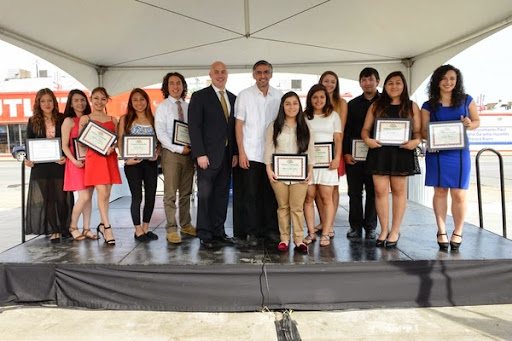 Used Car Dealer «Car Outlet», reviews and photos, E New York St, Aurora, IL 60502, USA