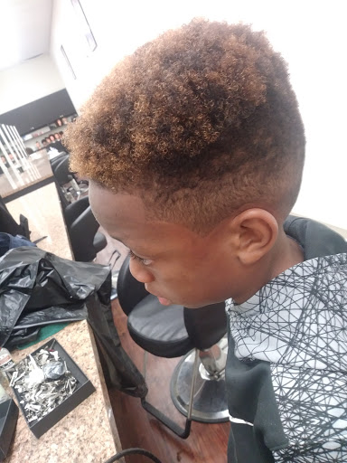 Beauty Salon «Jenny T Hair & Nail Salon», reviews and photos, 400 John F Kennedy Way # 80, Willingboro, NJ 08046, USA