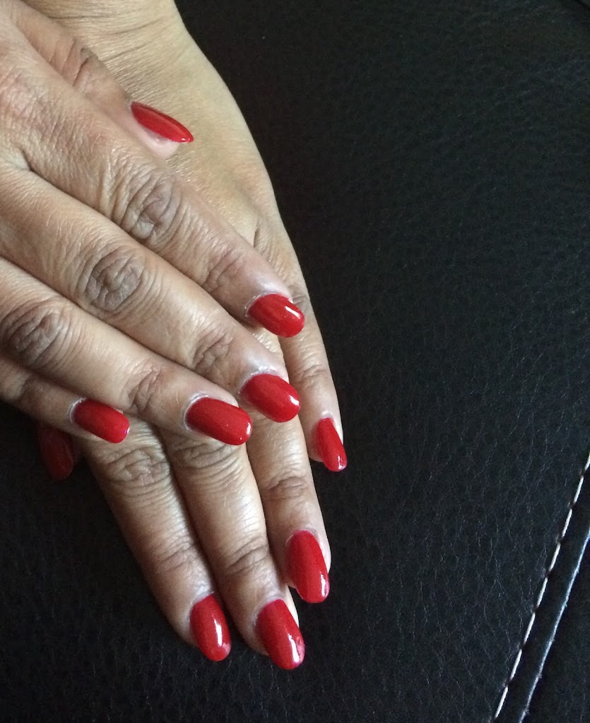 NB Nails & Spa 98188